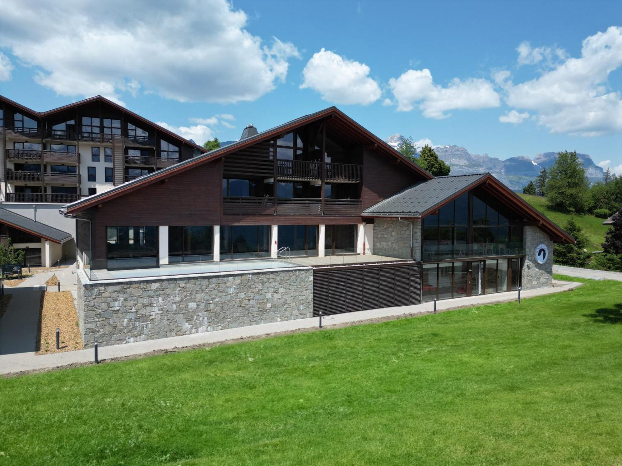 Terresens - Les Roches Blanches Aparthotel Combloux Bagian luar foto